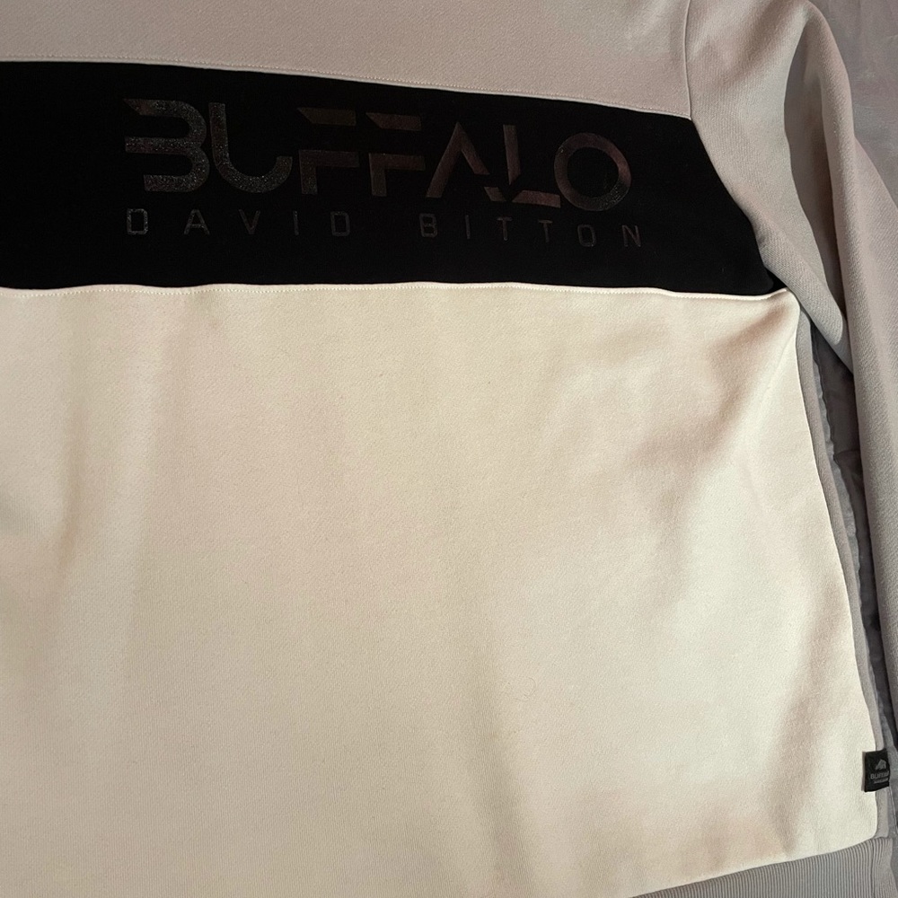 NWOT Buffalo crew neck Sweater